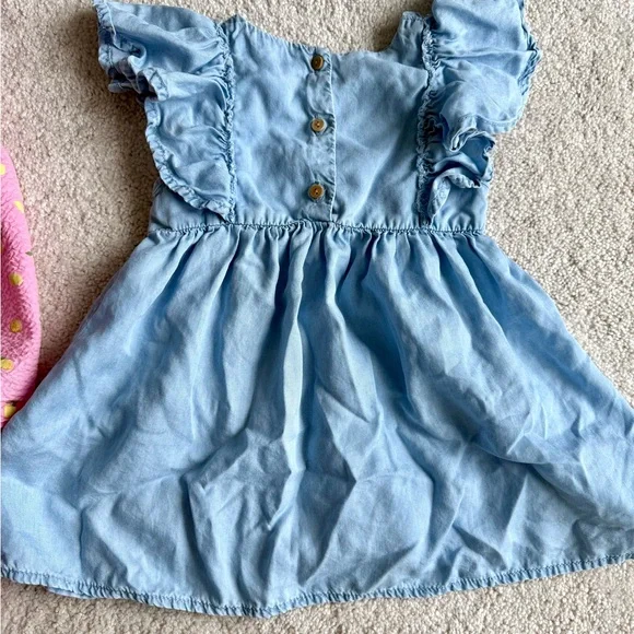 Set of 2 Girl Dresses: Joe Fresh & Zara - Picture 6 of 8